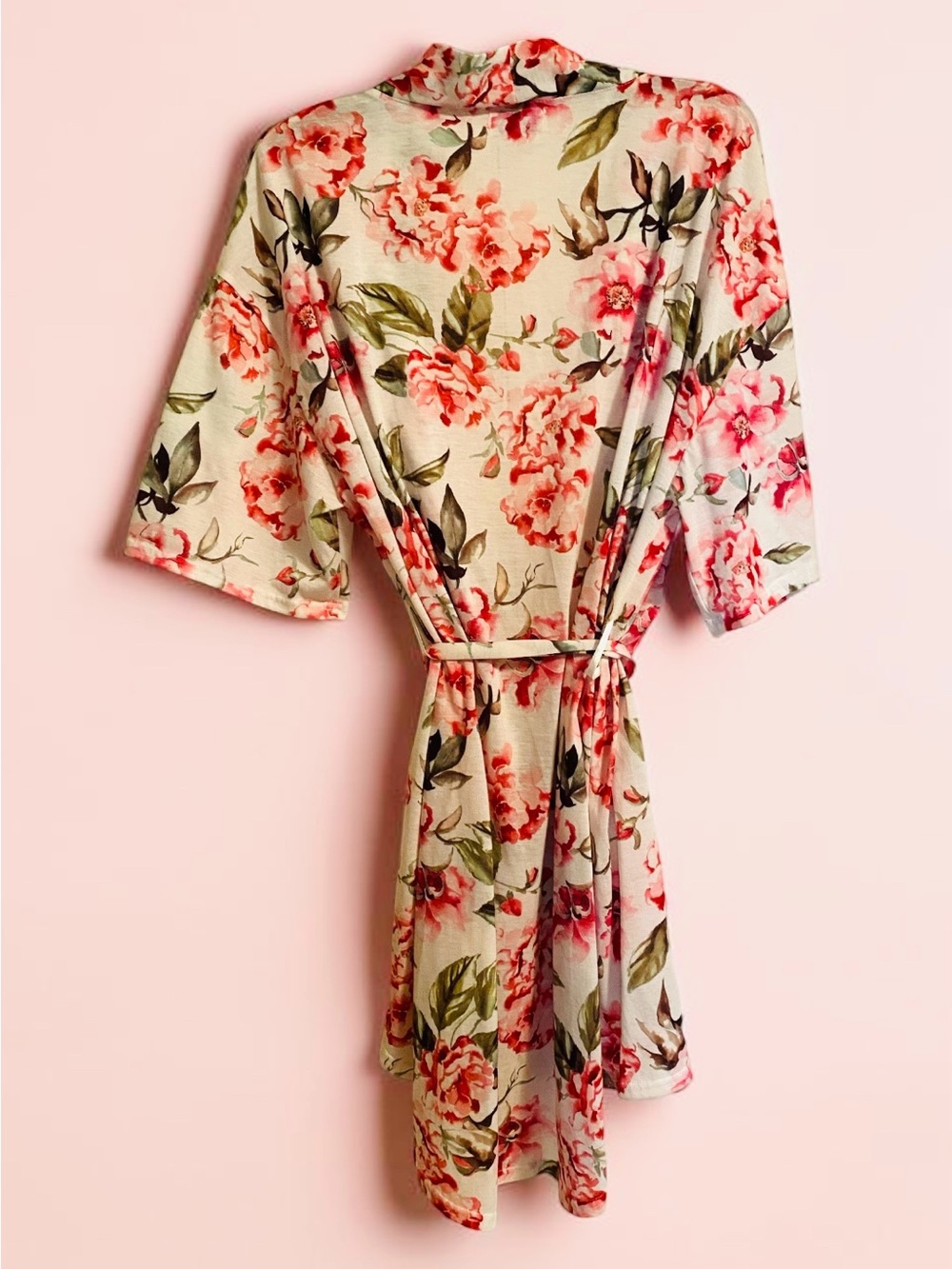Show Me Your MuMu Cream Multi-Color Floral Short Sleeve Tie-Waist Robe, One Size - Picture 2 of 7